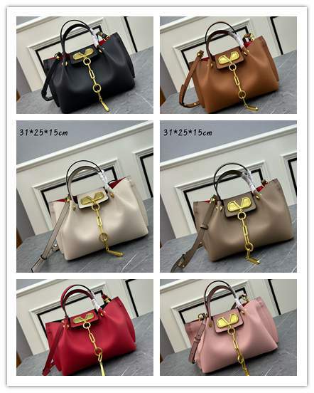 Picture of Valentino Handbags _SKUfw161368836fw